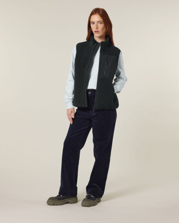 SFM5_STJU249_C002 SFM5_STJU249_C002